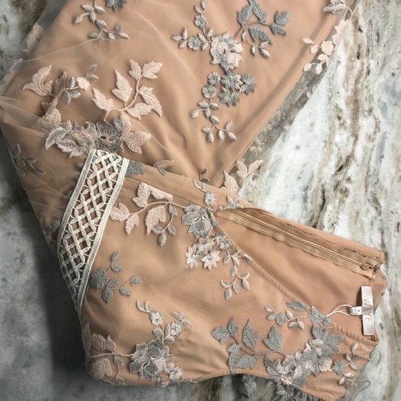 WAYF Oakfield Embroidered Mini Dress - Picture 2 of 14